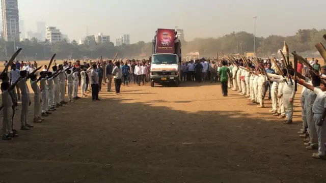 रमाकांत आचरेकर, क्रिकेट