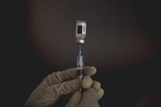 जोनसन एन्ड जोनसनको खोप