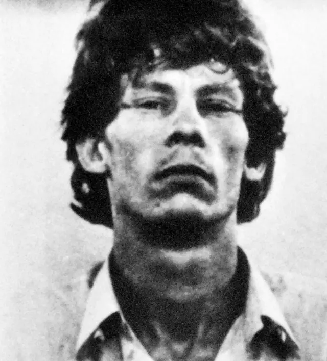 Žil Berten - reprodukcija fotografije iz policije