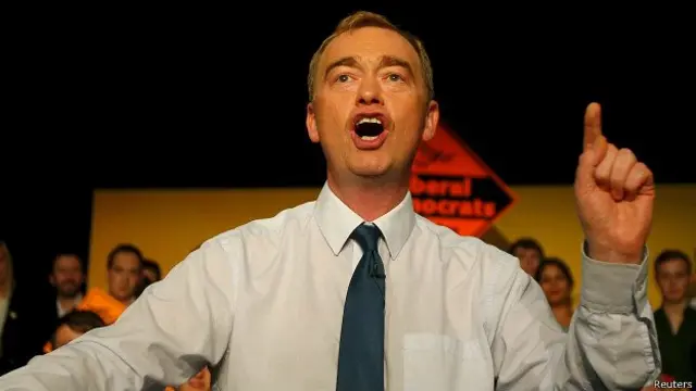 ලිබරල් ඩිමොක්‍රටික් පක්ෂයේ නායක ටිම් ෆැරන්