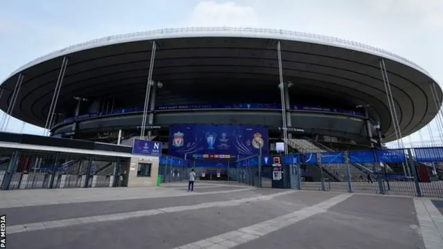 استاد "دي فرانس"