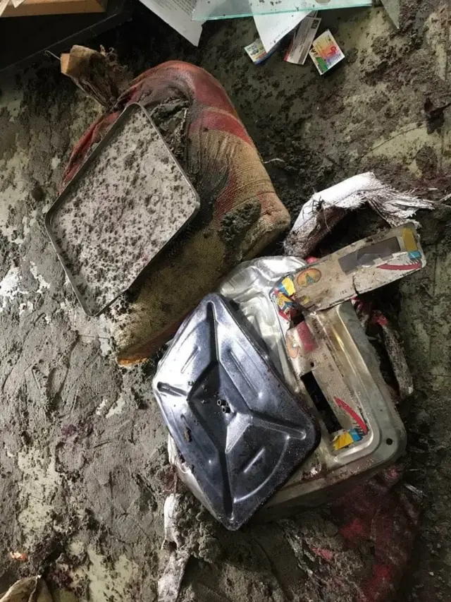 বিস্ফোরণের পরে একটি বোমার চিত্র