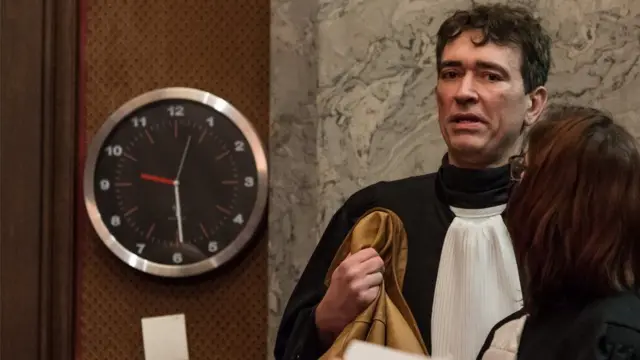 నమూష్ తరపు లాయర్