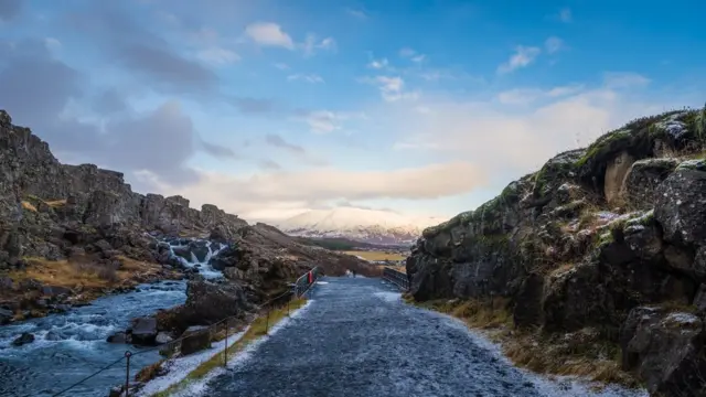 Las dos placas tectónicas en Islandia