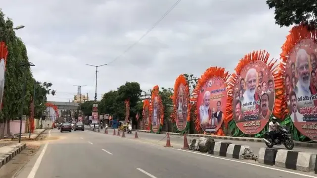 மோதி டிஆர்எஸ் பேனர்கள்