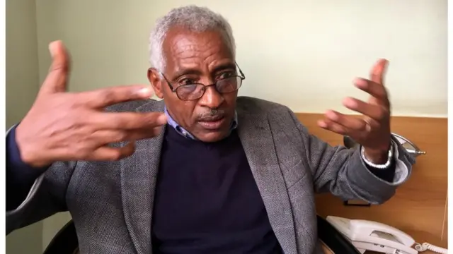 ደራሲ ሰለሞን ጸሃየ