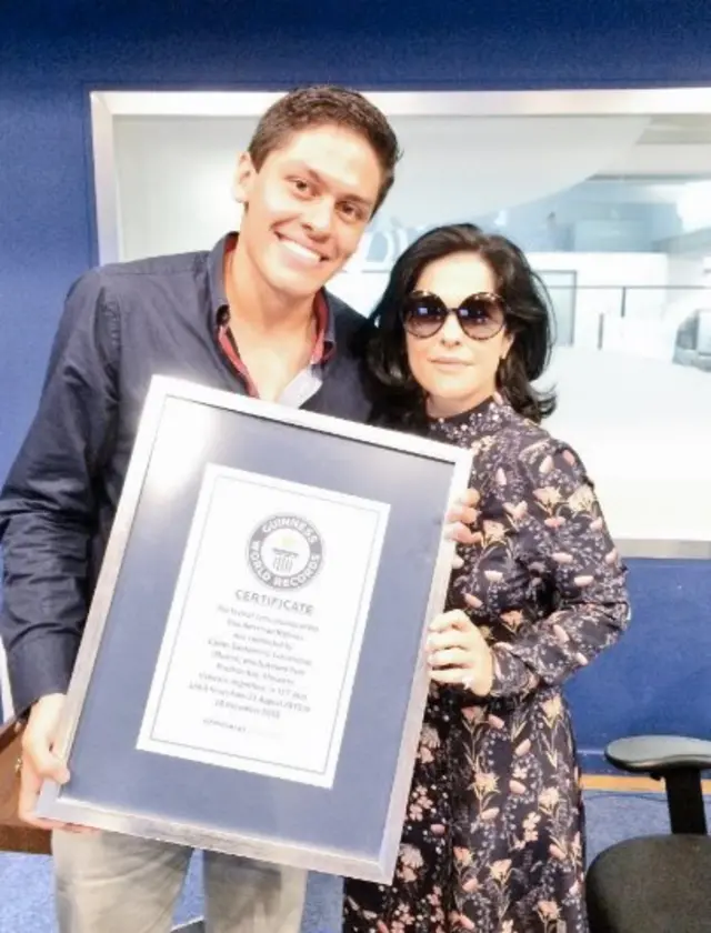 Carlos Santamaría tras recibir el récord Guinness