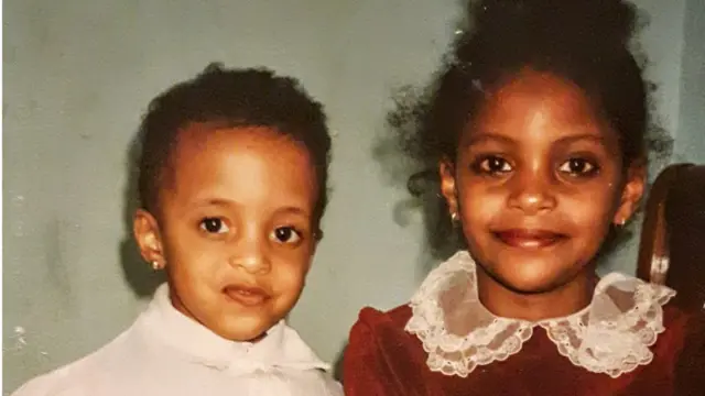 ሳሮን 2 ዓመታ ምስ ሓብታ ዊንታ 6 ዓመት