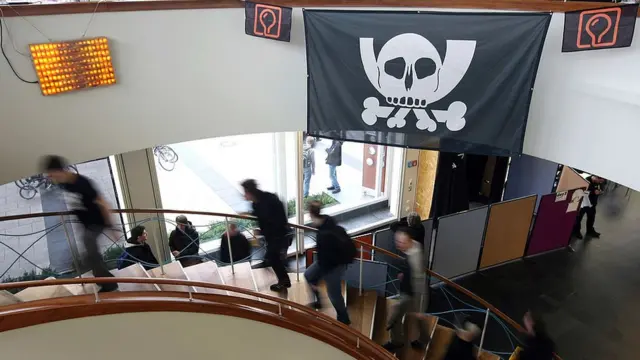 Chaos Computer Club регулярно проводит международные хакерские съезды