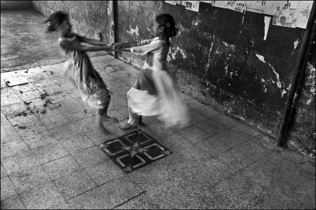 ઓરિયા પ્રાથમિક શાળામાં રમતાં બાળકો