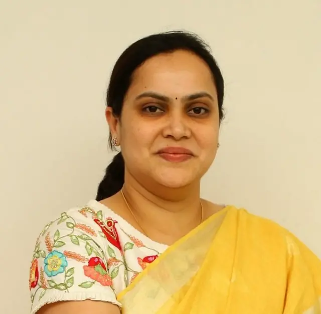డాక్టర్ పూజిత దేవి సూరనేని
