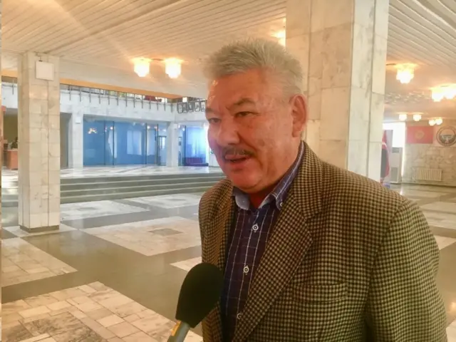 А. Бекназаров: Мен Бабановду жана анын муунун саясатчы деп эсептебейм