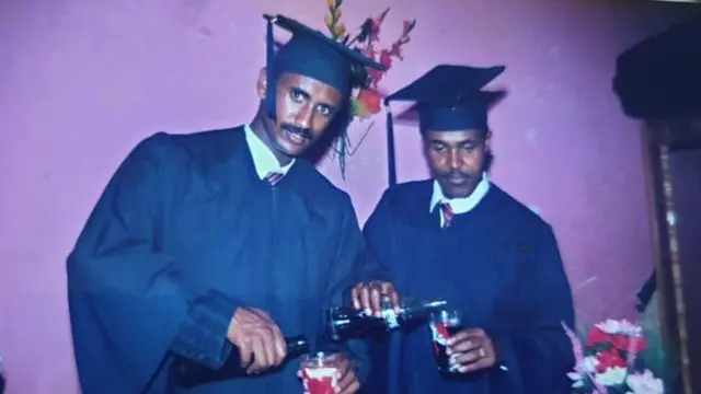 ሚልክያስ ብዲፕሎማ ኣብ ዝተመረቐሉ