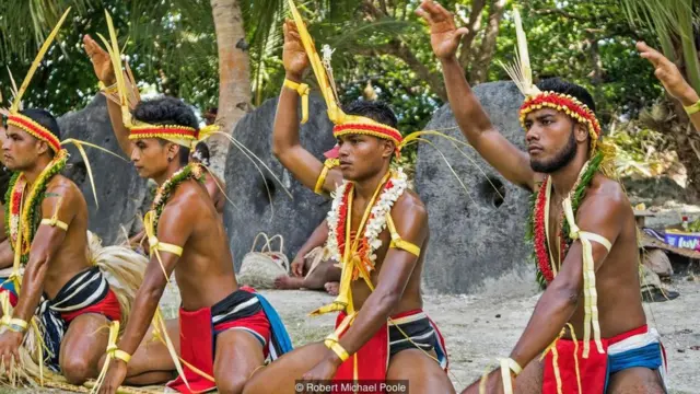 Dança típica