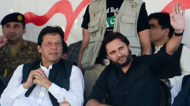 عمران خان اور شاہد آفریدی