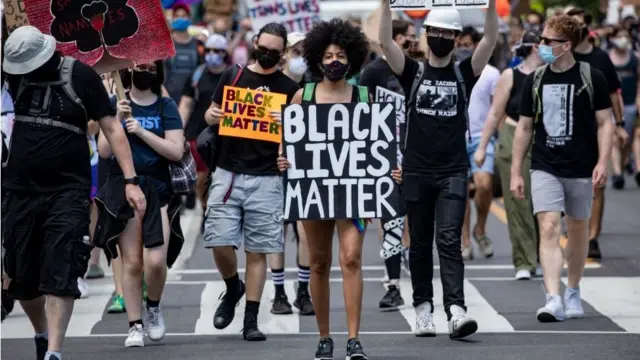 Perezida Trump avuga ko imyiyerekano yo muri rya sekeza Black Lives Matter muri Amerika ari yo yabaye intandaro y'irwirirana rya Covid-19 mu gihugu.