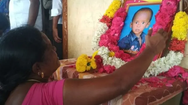 சுஜித்துக்கு அஞ்சலி