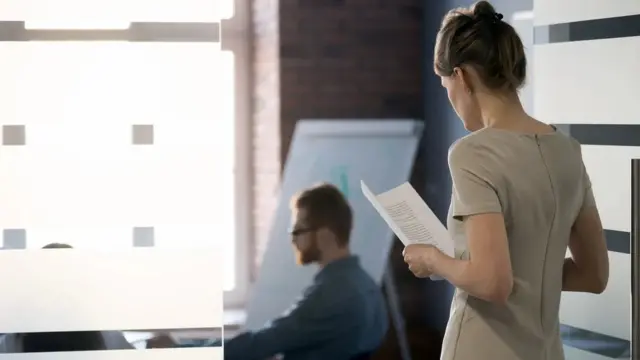 تعرف على الإيجابيات الخفية لـ "متلازمة المحتال"