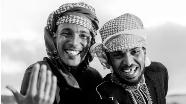 ስነ ጥበባዊ ዮናስ ማይናስ ኣብ 2018 ብጽቡቕ ኣተኣላልያ ዝተሸለመት ደርፊ 'ክንራኸብ ኢና' ኣልዩ እዩ