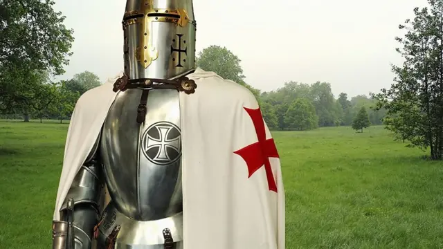 ক্রুসেডারদের পোশাক