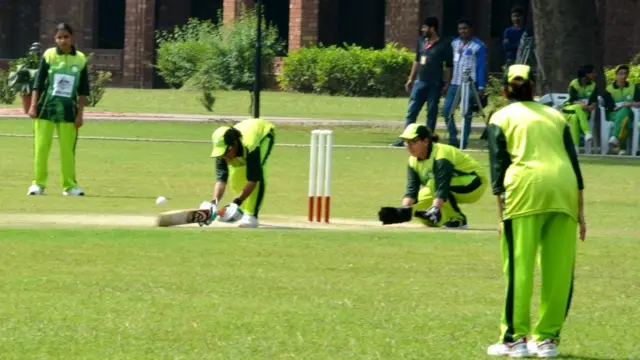 خواتین کرکٹ