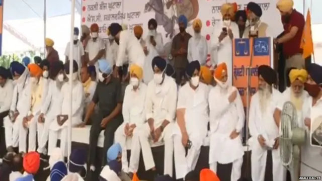 ਅਕਾਲੀ ਦਲ ਦੇ ਆਗੂਆਂ ਅਤੇ ਵਰਕਰਾਂ ਵੱਲੋਂ ਕੈਪਟਨ ਦੇ ਘਰ ਅੱਗੇ ਰੋਸ-ਮੁਜ਼ਾਹਰਾ