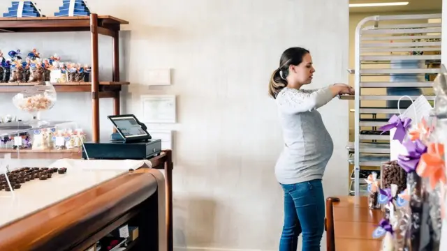 Il y a discrimination lorsque les employeurs refusent des aménagements raisonnables pour des emplois physiquement exigeants