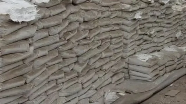 ચિરોડી પાઉડરની આડમાં મંગાવવામાં આવેલો હૅરોઇનનો જથ્થો