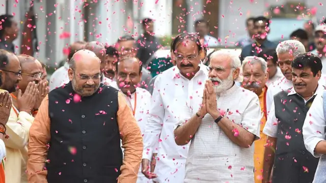 અમિત શાહ, નરેન્દ્ર મોદી , નિતિન ગડકરી