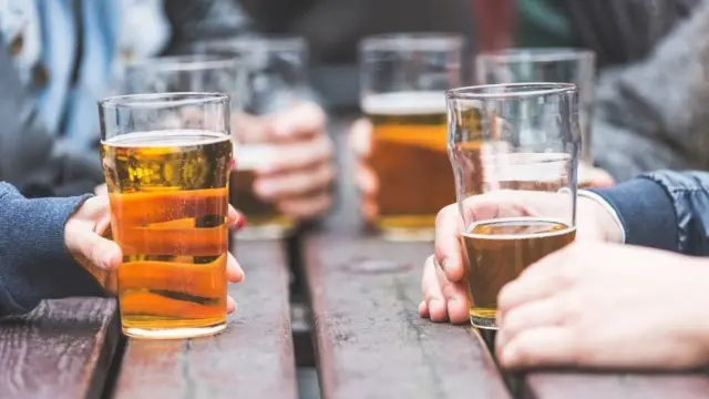 Tunashauriwa kuacha shughuli zinazotuchosha nyakati za wikendi kama vile kunywa pombe kupindukia ili kujiandaa kwa ajili ya Jumatatu ili kuepuka kuichukia siku ya Jumatatu