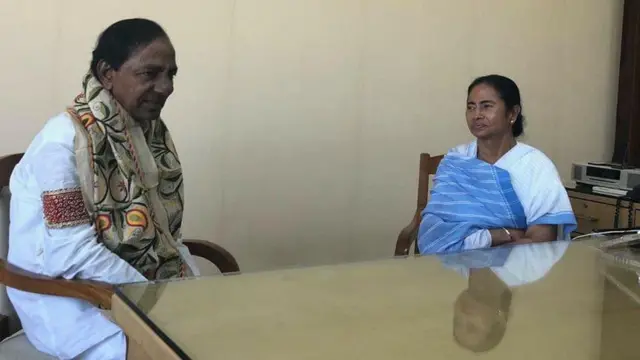 కేసీఆర్, మమతబెనర్జీ