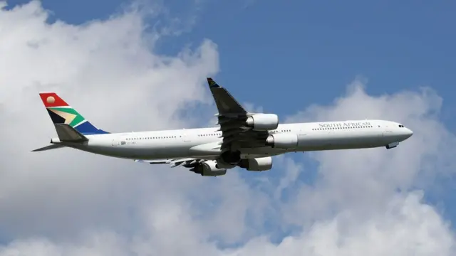 A l'intérieur du pays, la compagnie n'assurera plus qu'une seule liaison: Johannesburg-Le Cap