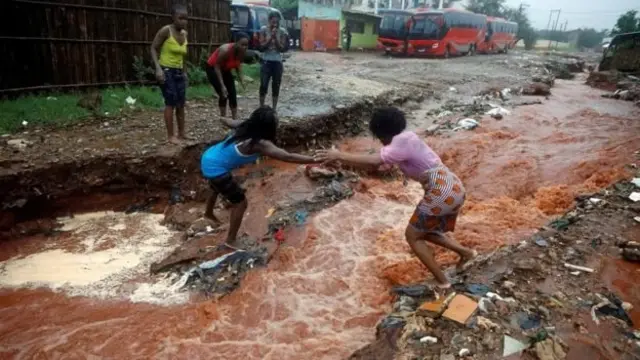 Ciclones que atingiram a África nos últimos dois meses deixaram centenasroleta para verdade ou desafiomortos