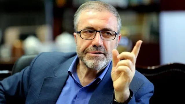 حسین ذوالفقاری معاون سیاسی و امنیتی وزارت کشور ایران گفته "اگر افرادی در قالب این کولبران به جای کالا، مواد منفجره وارد کشور کنند و در ۱۰ نقطه کشور عملیات تروریستی انجام دهند آن موقع چه کسی پاسخگو است"