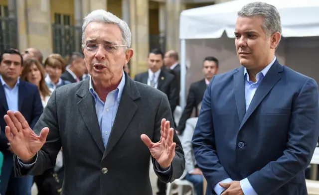 Uribe com Duque