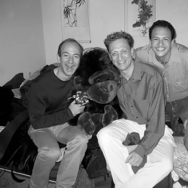 Bezos (levo), Vajgend (u sredini) i Selindžer (desno)