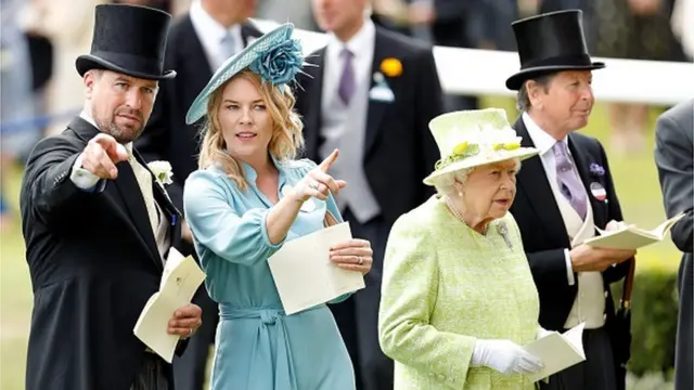 Peter Phillips, Autumn Phillips, Queen Elizabeth II