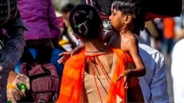 લૉકડાઉનમાં ઘરે પરત ફરતાં લોકો