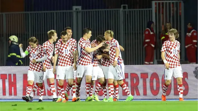 Хорвати святкують гол Калінича