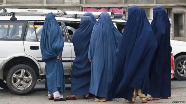 तालिबान, महिला