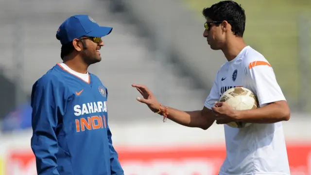 क्रिकेट, खेळ, भारतीय क्रिकेट संघ.