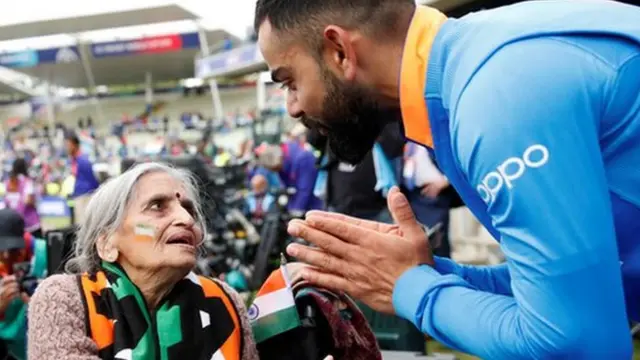Charulata Patel meets Virat Kohli