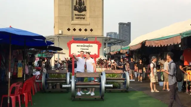 Chợ cuối tuần Chatuchak
