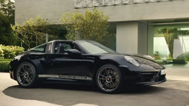 همه مدل‌های ویژه پنجاه سالگی پورشه دیزاین مشکی است