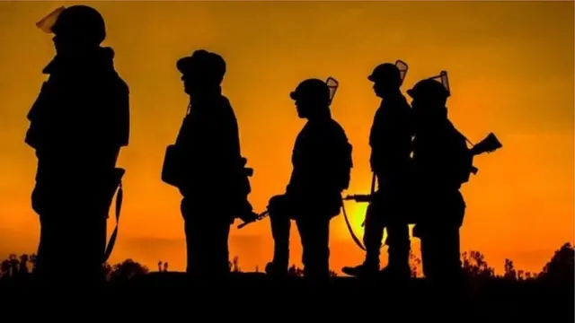 காவல் படையினர்