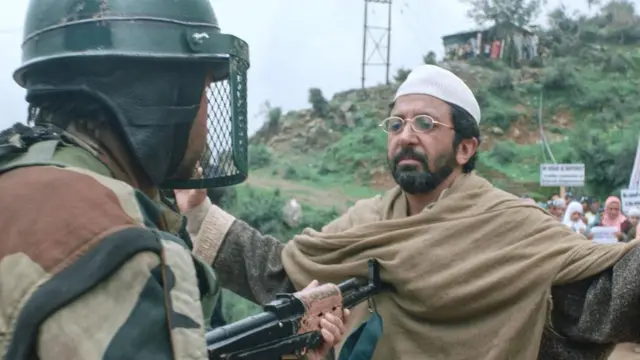 يأمل كومار في أن يساعد فيلمه على مواجهة الصور النمطية المشوهة التي شاعت لعقود طويلة