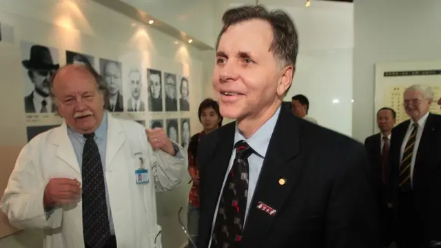 Barry Marshall de visita en China.