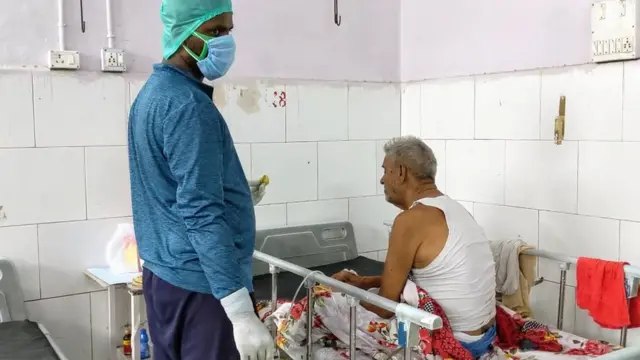 कोरोना से जूझते राजधानी पटना के तीन बड़े अस्पतालों का हाल