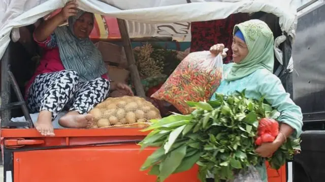 pedagang, bahan pokok