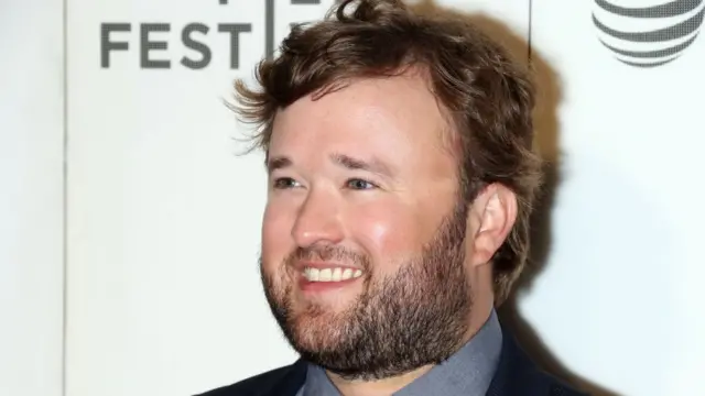 Hejli Džoel Osment 2019